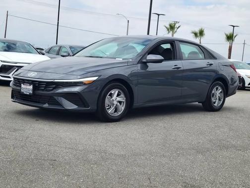 Gray 2026 Hyundai ELANTRA SE