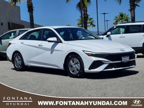 2025 Hyundai ELANTRA SE