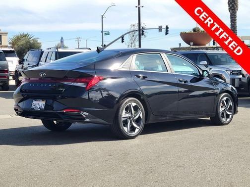 2023 Hyundai ELANTRA Limited