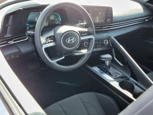 2025 Hyundai ELANTRA HEV Blue