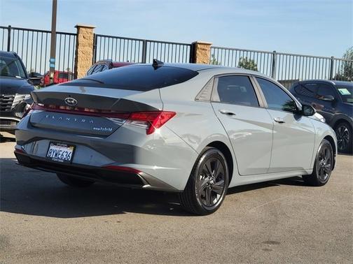 2022 Hyundai ELANTRA HEV Blue