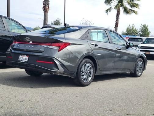 2025 Hyundai ELANTRA HEV Blue