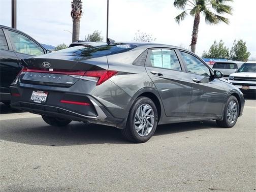 2025 Hyundai ELANTRA HEV Blue