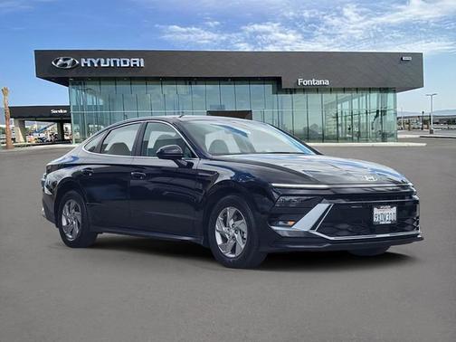 Black 2026 Hyundai SONATA SE
