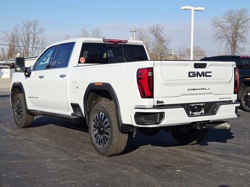 Glacier White Tricoat 2026 GMC Sierra 2500 Denali Ultimate