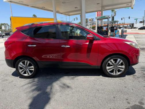 Garnet Red 2014 Hyundai TUCSON Limited
