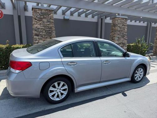 2011 Subaru Legacy Premium