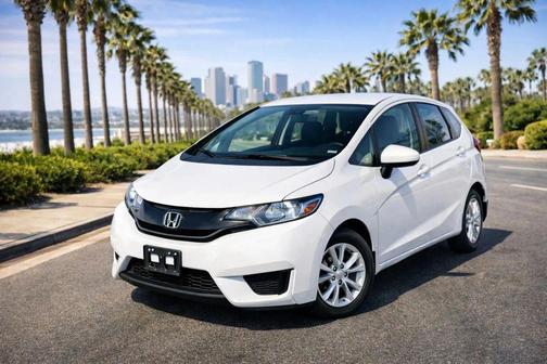 White Orchid Pearl 2017 Honda Fit LX