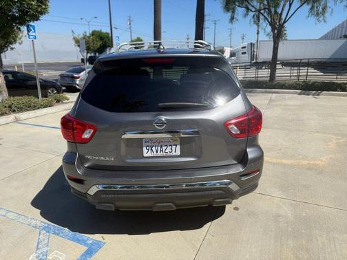 2020 Nissan Pathfinder S 2WD