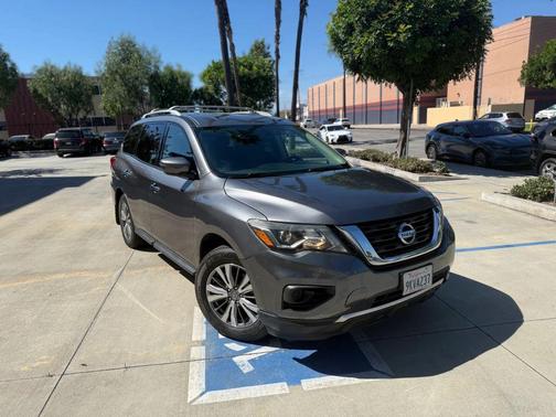 2020 Nissan Pathfinder S 2WD