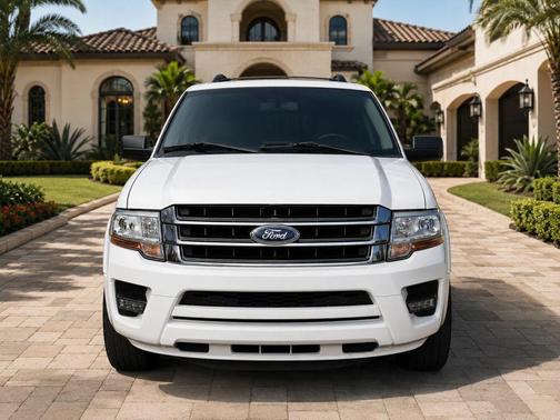 White 2017 Ford Expedition EL XLT