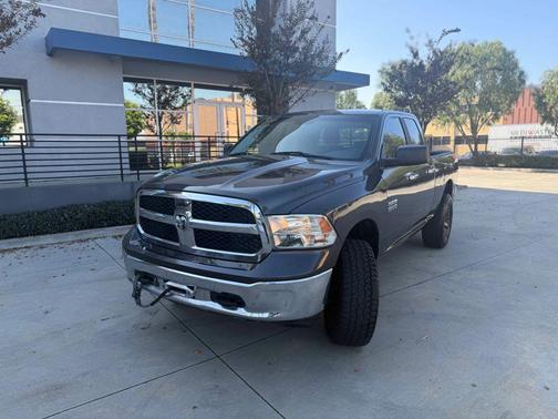 2016 RAM 1500 SLT