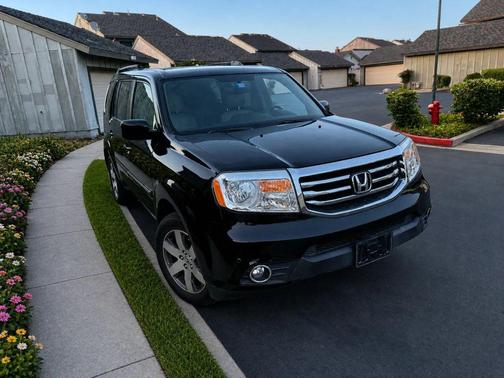 Crystal Black Pearl 2015 Honda Pilot Touring