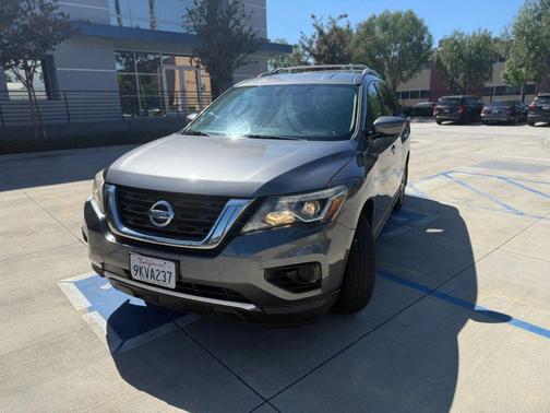2020 Nissan Pathfinder S 2WD