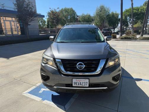 2020 Nissan Pathfinder S 2WD