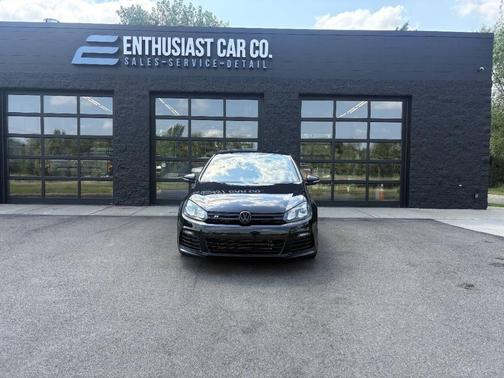 Deep Black Metallic 2013 Volkswagen Golf R 4-Door