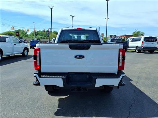 White 2023 Ford F-250 XL