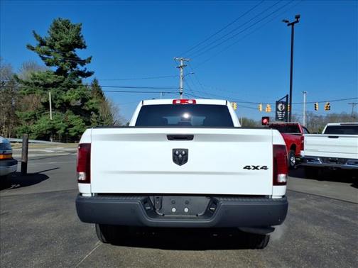 White 2022 RAM 1500 Classic Warlock 4x4 Crew Cab 5'7'' Box