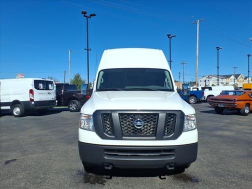 2021 Nissan NV Cargo NV3500 HD S V8