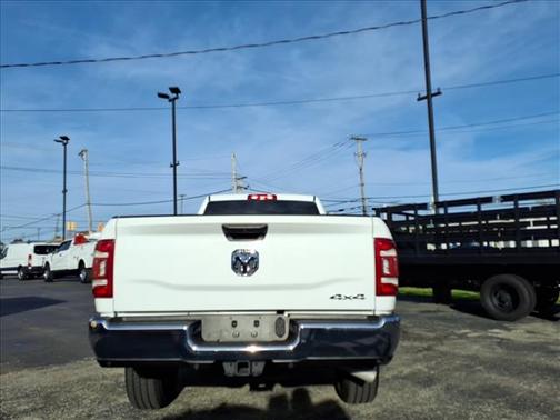 2019 RAM 2500 Tradesman 4x4 Crew Cab 8' Box