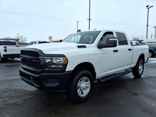 2023 RAM 2500 Tradesman 4x4 Crew Cab 6'4'' Box