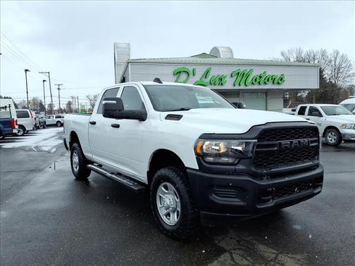 2023 RAM 2500 Tradesman 4x4 Crew Cab 6'4'' Box