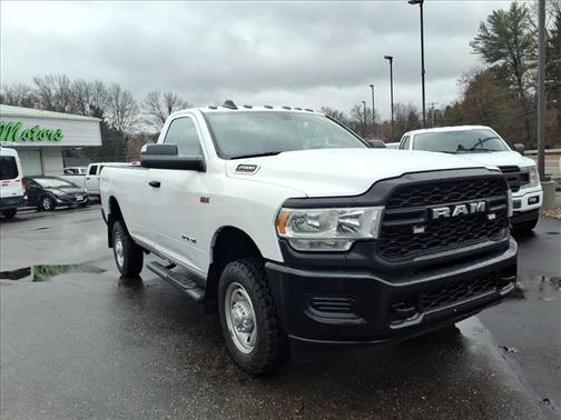 2022 RAM 2500 Tradesman 4x4 Reg Cab 8' Box