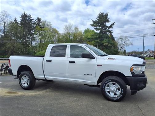 2019 RAM 2500 Tradesman 4x4 Crew Cab 6'4'' Box