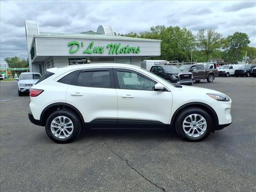 White 2021 Ford Escape SE