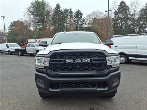 2020 RAM 2500 Tradesman 4x4 Crew Cab 8' Box