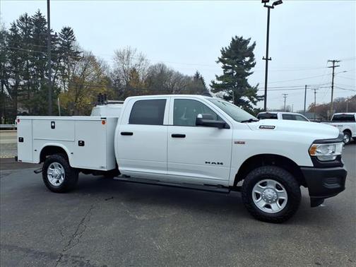 2020 RAM 2500 Tradesman 4x4 Crew Cab 8' Box