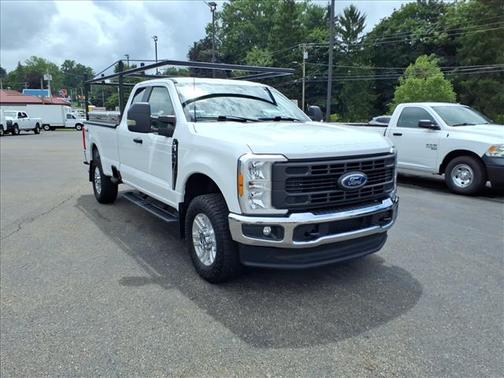 White 2023 Ford F-250 XL 4WD SuperCab 6.75' Box