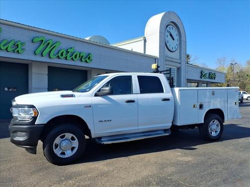 White 2020 RAM 2500 Tradesman 4x4 Crew Cab 8' Box