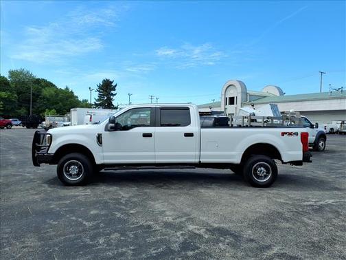 White 2018 Ford F-250 XL