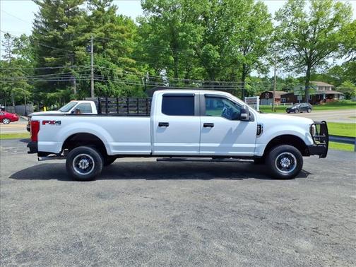 White 2018 Ford F-250 XL