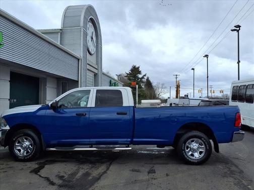 2018 RAM 2500 Tradesman 4x2 Crew Cab 8' Box