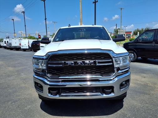2021 RAM 2500 Tradesman 4x4 Crew Cab 8' Box