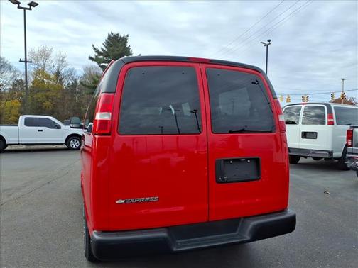 2019 Chevrolet Express 2500 LS