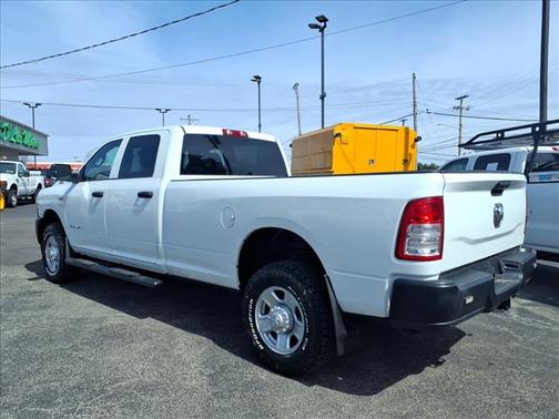 White 2021 RAM 2500 Tradesman 4x4 Crew Cab 8' Box