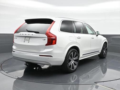 2022 Volvo XC90 T6 Inscription