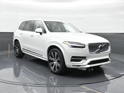 2022 Volvo XC90 T6 Inscription