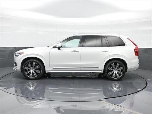 2022 Volvo XC90 T6 Inscription