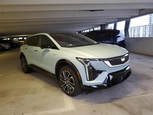 2025 Cadillac OPTIQ Sport 2 AWD