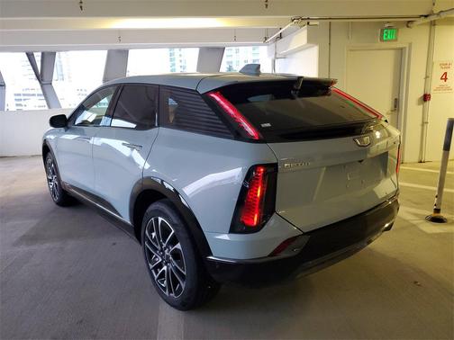 2025 Cadillac OPTIQ Sport 2 AWD