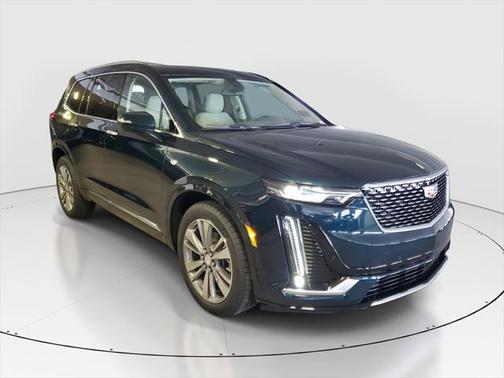 2025 Cadillac XT6 Premium Luxury FWD