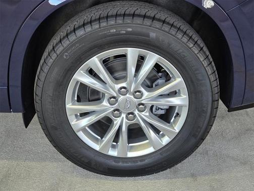 2025 Cadillac XT6 Luxury FWD