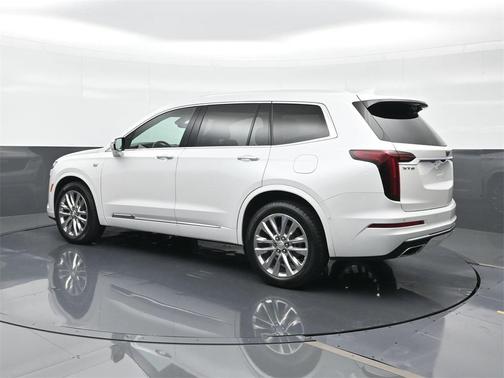 2023 Cadillac XT6 Premium Luxury FWD