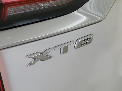 2025 Cadillac XT6 Luxury FWD