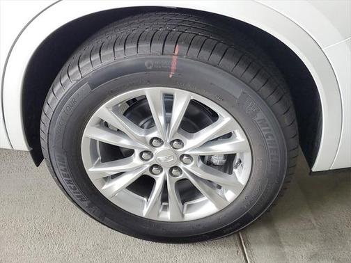 2025 Cadillac XT6 Luxury FWD
