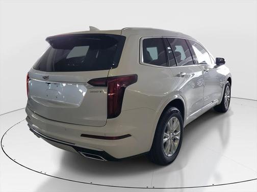 2025 Cadillac XT6 Luxury FWD
